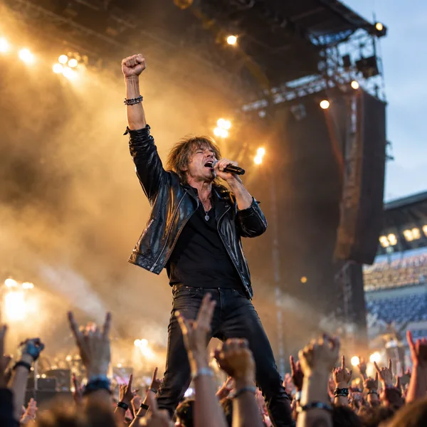 Stand Your Ground: Hard Rock Anthem