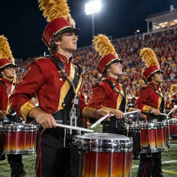 Red and Gold: Stadium Team Chant